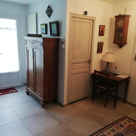 Appartement De Plain Pied Dans La Verdure Yerres Esterno foto