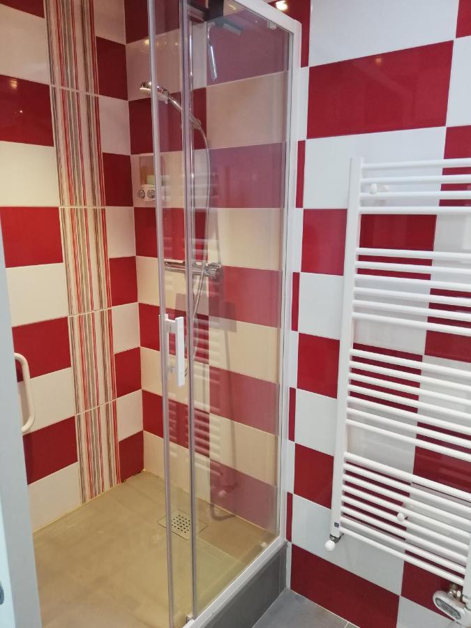 Appartement De Plain Pied Dans La Verdure Yerres Esterno foto
